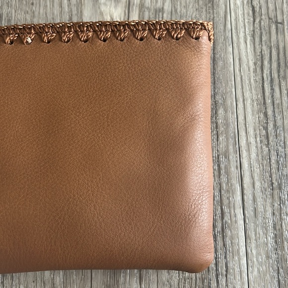 NWT The Sak Vita Leather Wristlet. - Picture 5 of 11